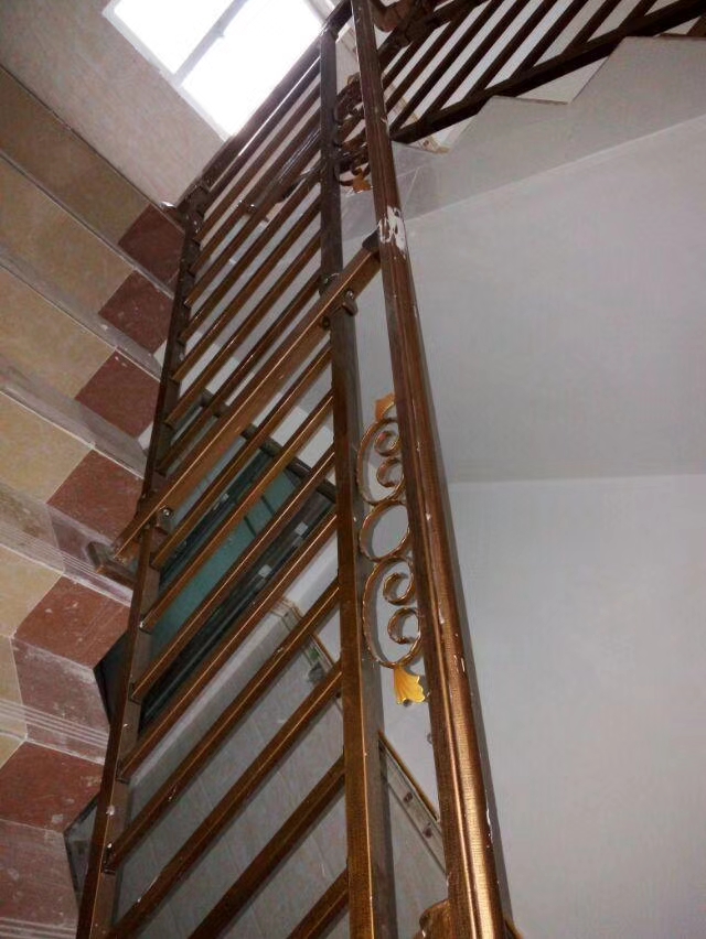 鋅鋼樓梯護欄